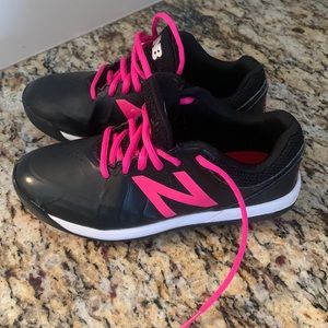 New balance girl cleats size 2.5